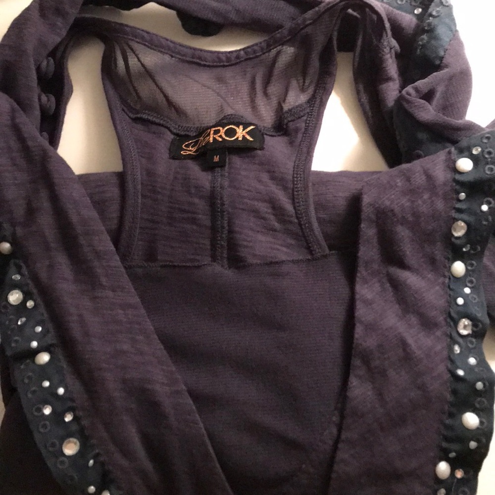 LaROK 🖤 navy tank with jeweled scarf size medium
